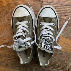 Olive Green Kids Converse Low-tops size 12